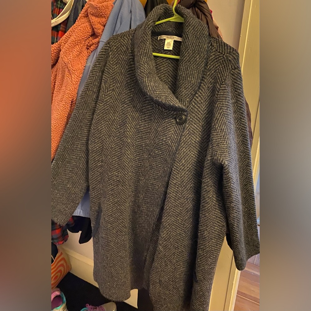 Max studio sweater